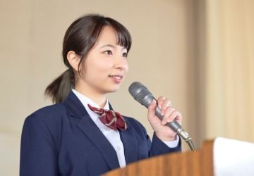 Master Your Public Speaking Voice in 5 Days